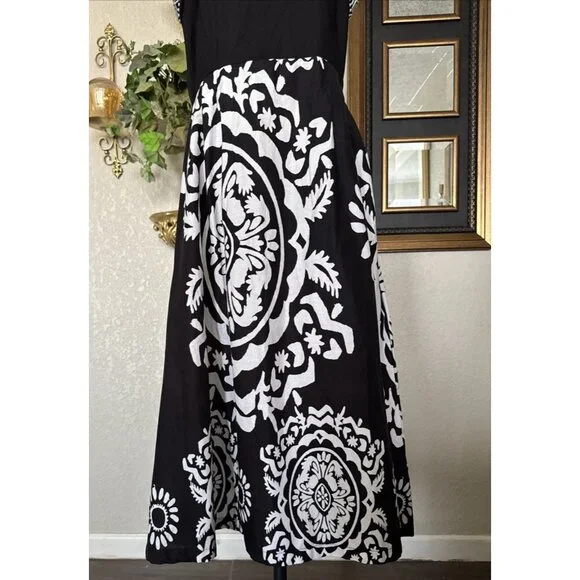 Women's Black & White Sun Dress | Resort Vacay Floral Medallion Print | … - Picture 9 of 16